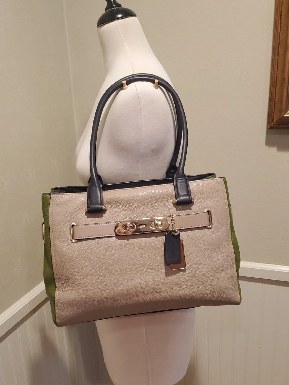 Like NEW Coach Colorblock Swagger Carryall